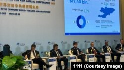 Акылбек Жапаров форумда.