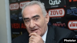 Գալուստ Սահակյան