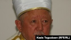 Председатель Духовного управления мусульман Казахстана Абсаттар Дербисали. Алматы, 25 июля 2011 года.   