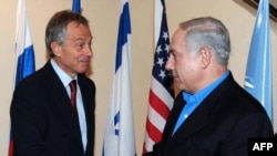 Израил -- Төртиликтин өкүлү Тони Блэр Израилдин премьер-министри Бинямин Нетаняху (оңдо) менен мындан бир нече күн мурда жолугушкан эле.