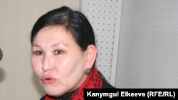 Анара Дөөталиева.