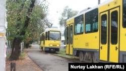 Трамваи на алматинской улице. 14 октября 2015 года.