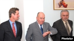 The American, French and Russian co-chairs of the OSCE Minsk Group pictured before a meeting with Armenian President Serzh Sarkisian on April 21, 2009.