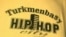 Майка туркменского рэпера с надписью "Туркменбаши - город хип-хопа". Скриншот с сайта "Ютуб". 