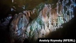 Пещера на Субаткан яйла, Ялта, Крым. Архивное фото
