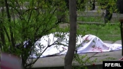 ЖКнын депутаты Санжар Кадыралиевди 14-апрелде Бишкекте атын өлтүрүштү.