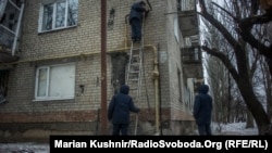 Будинки та вулиці Авдіївки після артилерійських обстрілів