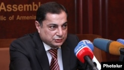 ՀՀԿ-ի խորհրդարանական խմբակցության ղեկավար Վահրամ Բաղդասարյանը: