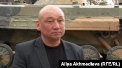 Нурдаулет Нурбопаев, фельдшер воинской части 74/261. Алматинская область, 24 апреля 2013 года.