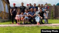 Сарбагыш Иманалиев с семьей.