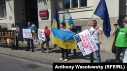 Протест чеських активістів із руху «Капутін»