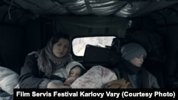 Кадр из фильма «Чужой дом»