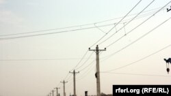 Owgan paýtagty Kabuldaky elektrik geçiriji liniýalar.
