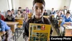 به شمول افغانستان در بسیاری از کشور های جنگ زده همه ساله هزاران تن از اطفال در نتیجه مواد منفجر ناشده و ماین ها کشته و یا معلول میشوند