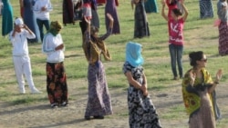 Türkmenistanda ýöriteleşdirilen mekdepleriň tölegli ediljekdigi aýdylýar