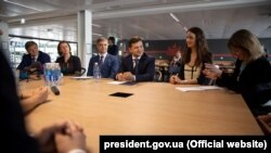 Президент України Володимир Зеленський під час відвідування кампусу стартапів Station F у Парижі, 17 червня 2019 року