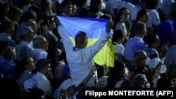 Соціологи кажуть: під час повномасштабної війни абсолютна більшість українців дивляться у своє майбутнє та майбутнє України з надією