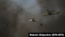 Ударні і транспортні гелікоптери, а також штурмові винищувачі були б важливою перевагою Росії, якби Путін вирішив вторгнутися в Україну, пише The New York Times