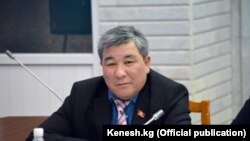 Рыскелди Момбеков.