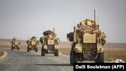 Сириянын түндүгүнөн чыгып жаткан америкалык күчтөр. 20-октябрь, 2019-жыл.