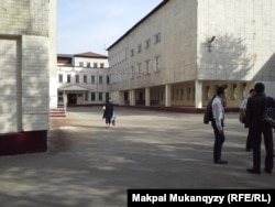 145-орта мектеп. Алматы, 22 қазан 2013 жыл.