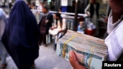 تصویر آرشیف: مارکیت تجارتی تبادله اسعار در کابل 