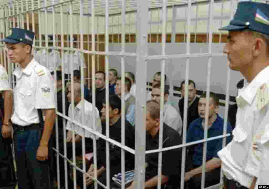 Расстрел мирной демонстрации в Андижане  #9