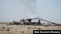 Залишки знищеного російського гелікоптера на аеродромі в місті Гостомелі на Київщині, 5 травня 2022 року (фото ілюстративне)