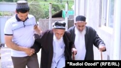 Абдурашид Каримов дар байн