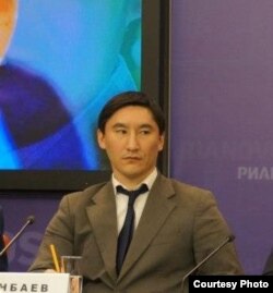 Алмаз Асанбаев.