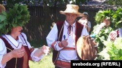 Пачастунак «кустоўцам»