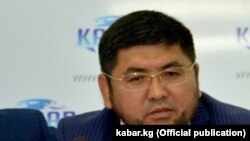 Улукбек Өмүрзаков.