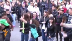 Казан үзәгендә татарча бию