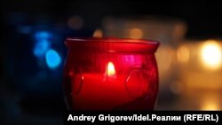 Эскерүү шамы. Иллюстрациялык сүрөт. 