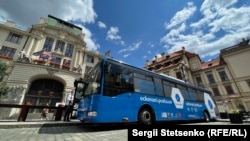 Չեխիա - Կորոնավիրուսի դեմ պատվաստման ավտոբուս Պրահայում, արխիվ