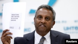 Генеральный секретарь Amnesty International Салил Шетти (выступление в Москве в 2014 году)