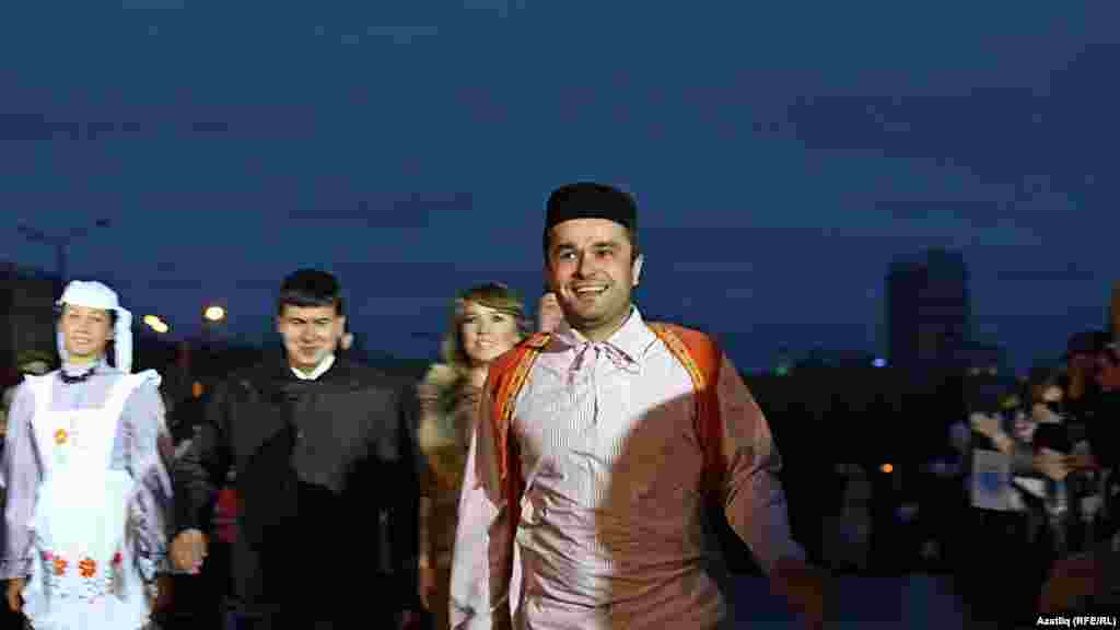 Камал театры каршында яңа сезон ачу тантанасы. Алмаз Гәрәев.&nbsp;