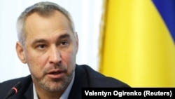 Ուկրաինայի գլխավոր դատախազ Ռուսլան Ռյաբոշապկան ասուլիսի ժամանակ, 4-ը հոկտեմբերի, 2019թ․