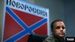 Украинаның шығысындағы Донецк қаласындағы ресейшіл сепаратистер лидері Павел Губарев.  