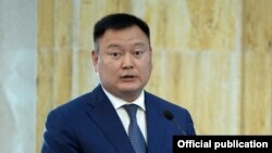 Дуйшенбек Зилалиев.