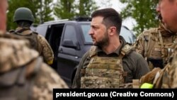 Украинанын президенти Владимир Зеленский Харьков аймагында, 29-май 2022-жыл.