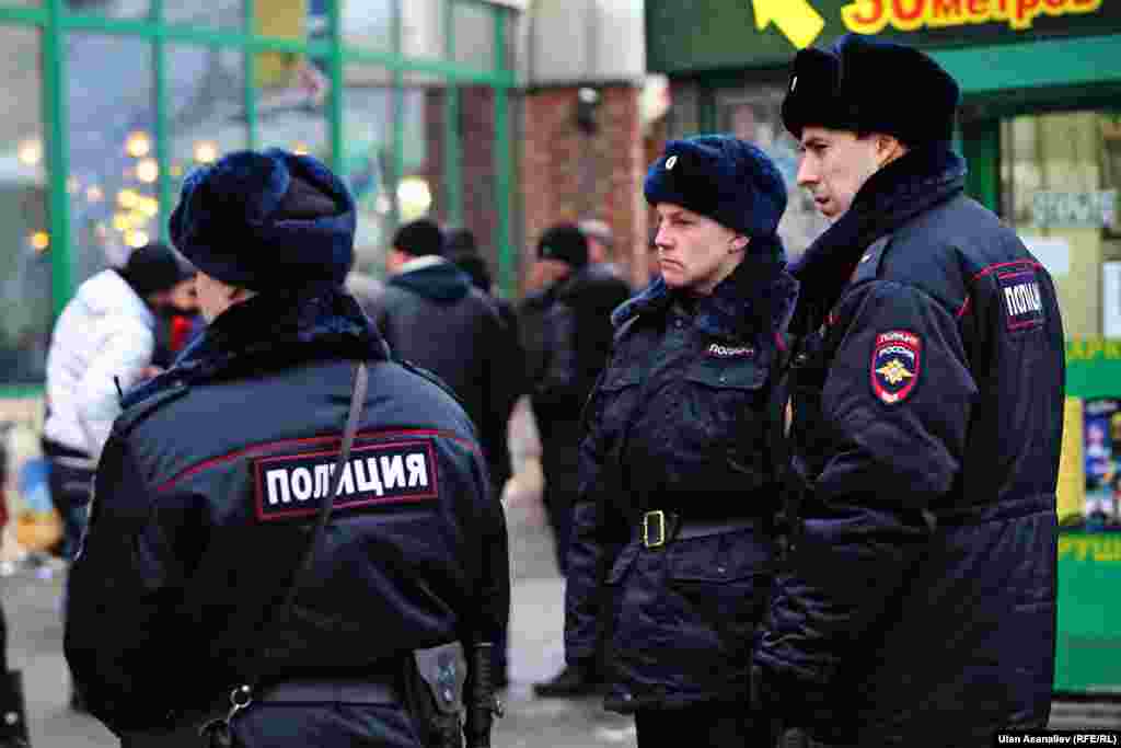 Полицейские на улицах Москвы.