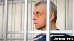 Захист екс-керівника Міноборони знову наголошує, що справа сфальсифікована