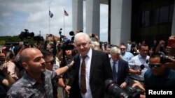 Ջուլիան Ասանժը որպես ազատ մարդ դուրս եկավ դատարանից, Սայպան, Մարիանյան կղզիներ, ԱՄՆ տարածք, 26-ը հունիսի, 2024թ.