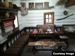 Реконструкция Запорожской канцелярии на острове Хортица. Украина, архивное фото