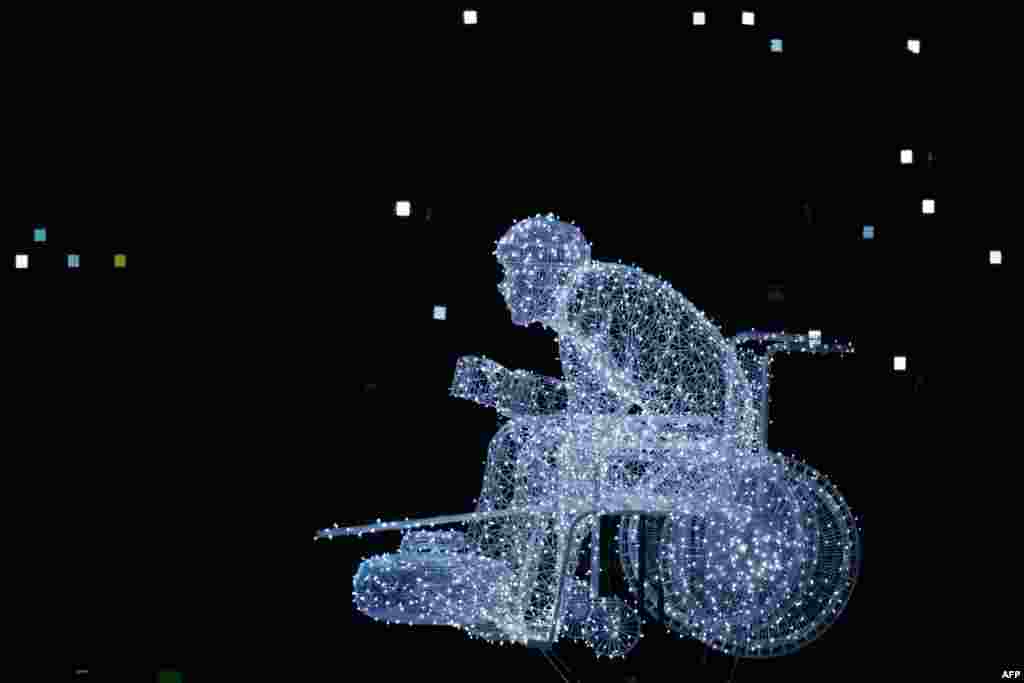 Світлова скульптура