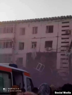 В социальных сетях опубликовали фото обрушенного дома