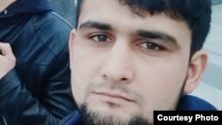 Акбарджон Холиков