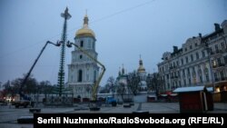 Головна ялинка України буде штучною, матиме висоту 31 метр і оформлення в тематиці «чарівний ліс»