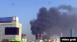 Ёнғин Тошкентнинг турли бурчакларидан кўриниб турган.